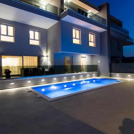 Lägenhet Luxury Sunset Residences - Okrug Gornji