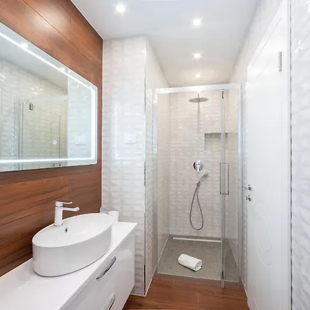 דירה Luxury Sunset Residences - Okrug Gornji טרוגיר