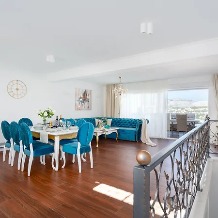 شقة Luxury Sunset Residences - Okrug Gornji تروغير